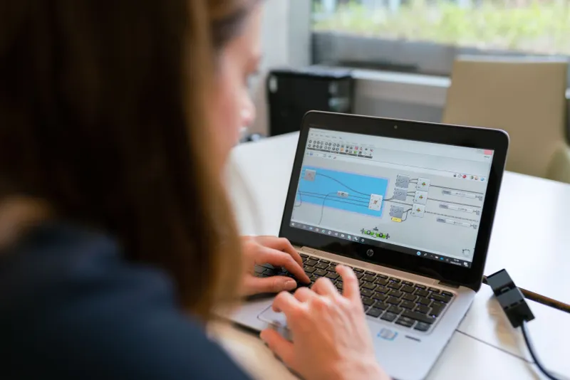 Progettare per il Futuro: L'Approccio API-First come Fondamento dell'Architettura IT Moderna