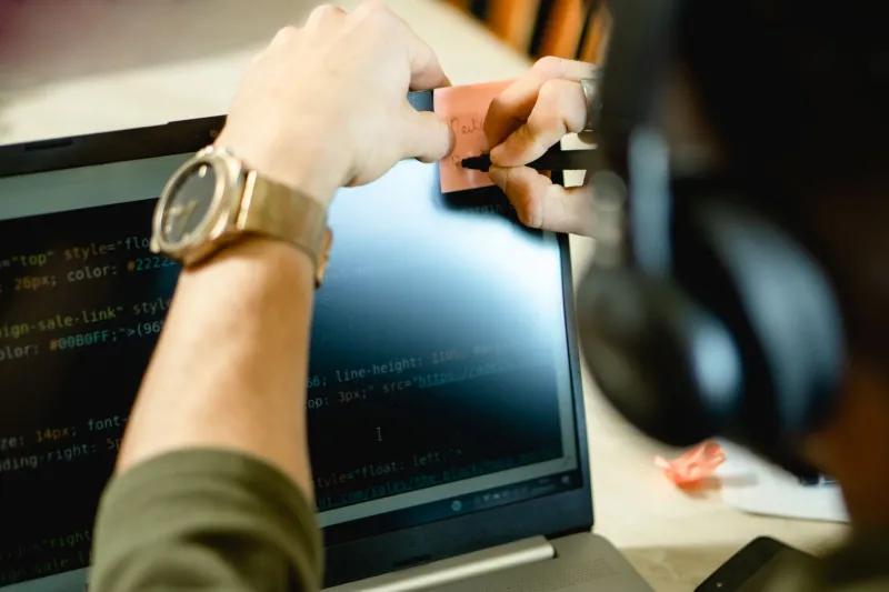 Open Source come Curriculum Vivente: Costruire Credibilità Professionale Oltre le Credenziali Formali